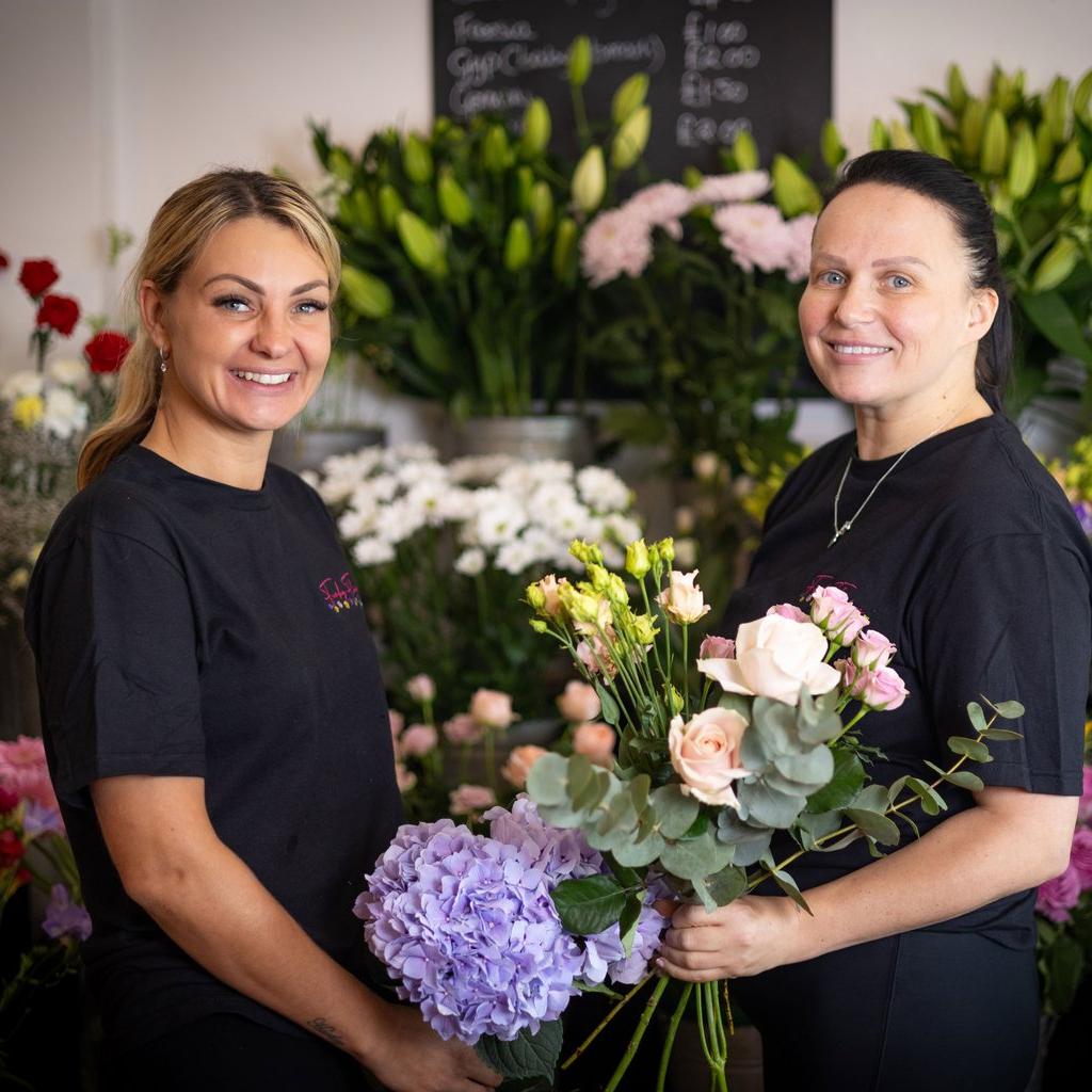 FunkyFlowers-139-EXPANDED