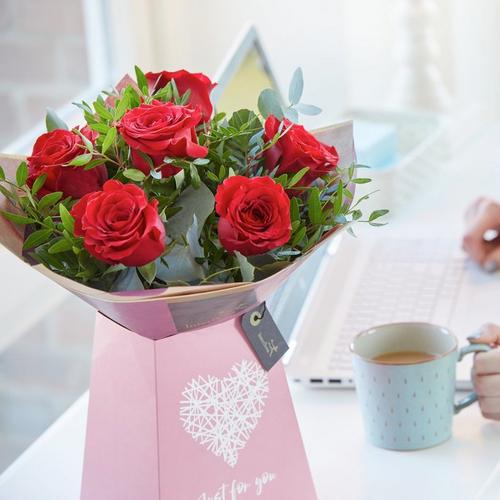 Interflora-red-rose-bouquet