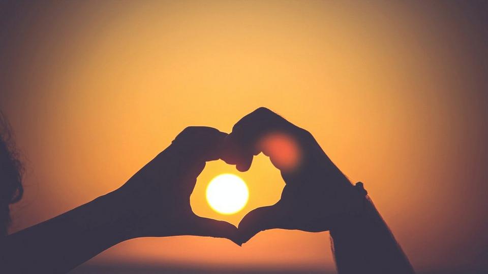 love-heart-hands-wedding