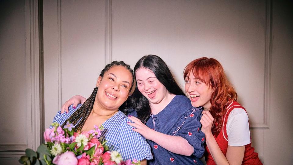 May Brand Imagery - Expiry May 2026 summer  (79)