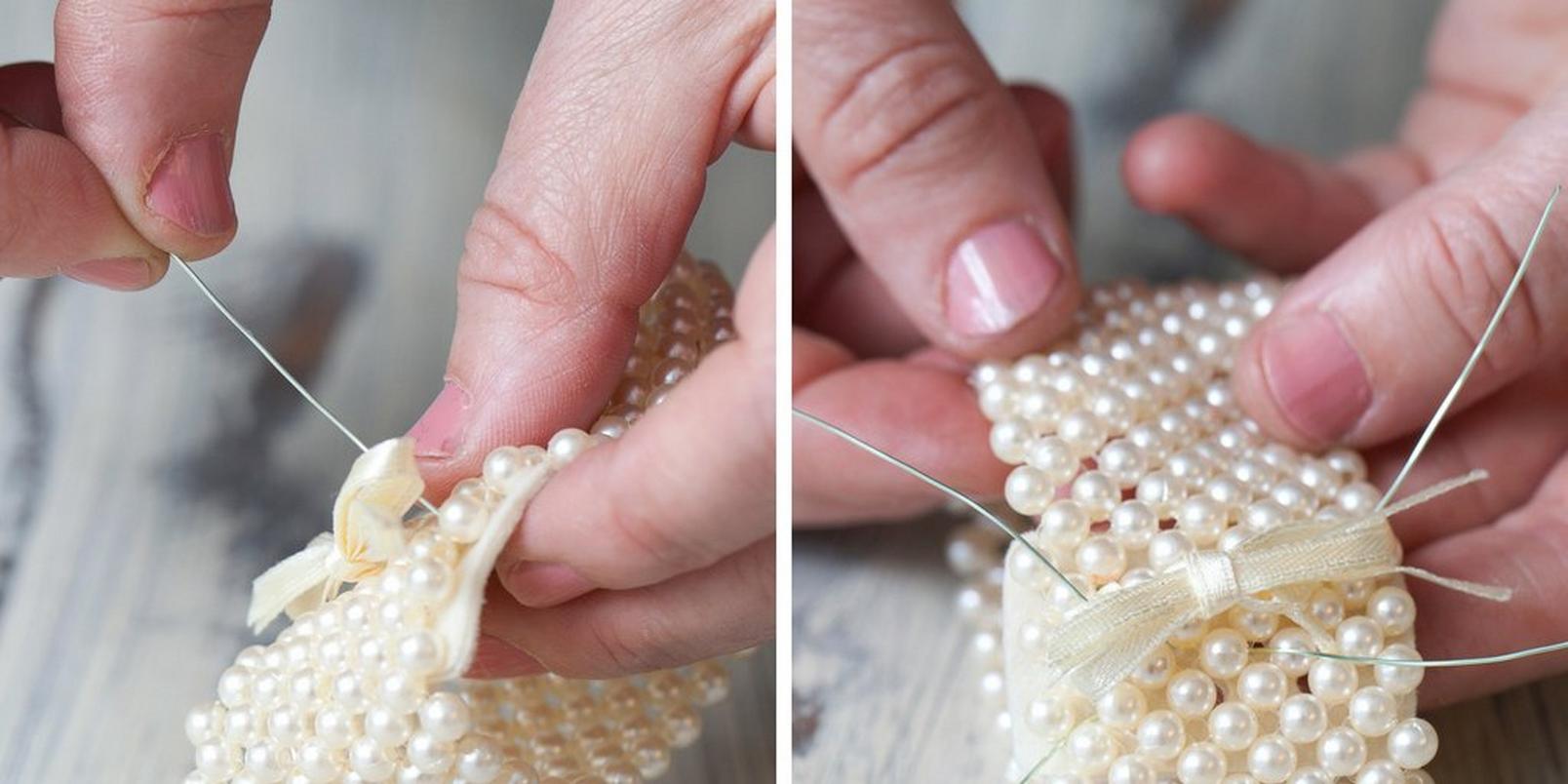 preparing-bracelet-for-rose-corsage