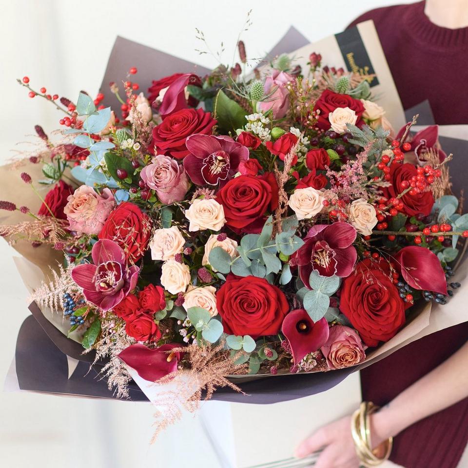 The Christmas Showstopper Bouquet